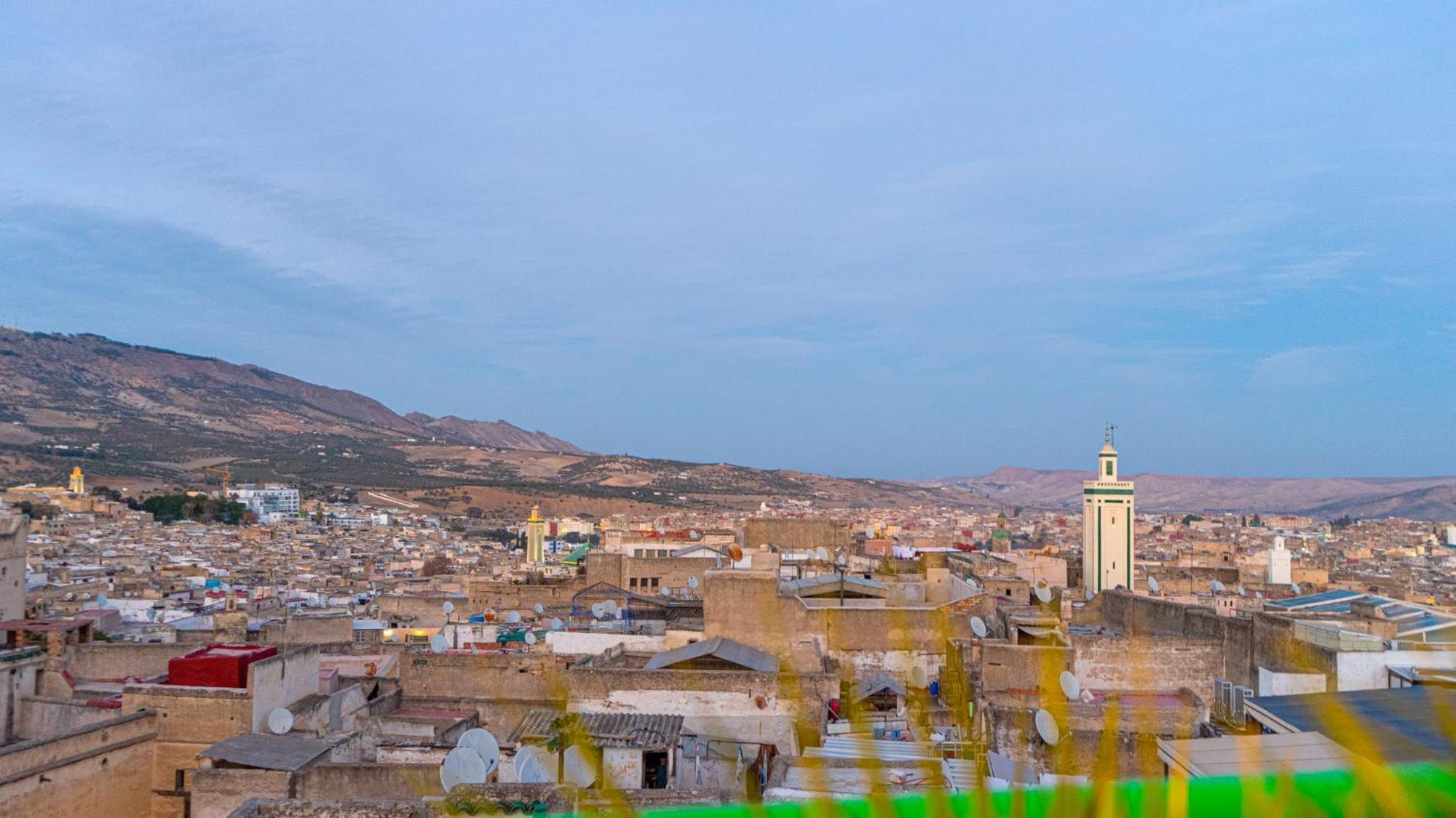 Riad Dar El Ouedghiri Fes Exterior photo